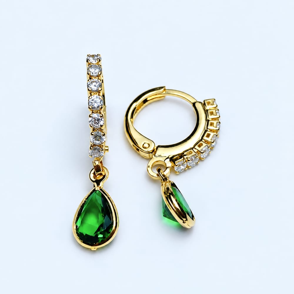 Brinco de gota verde pendente